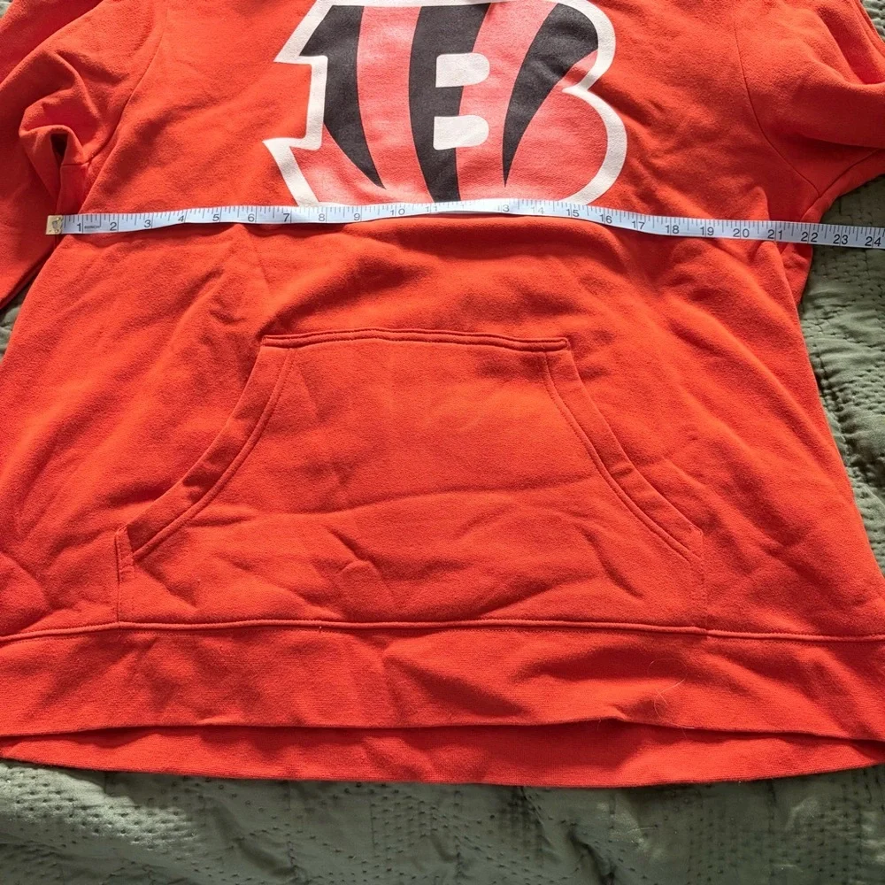 NWT Cincinnati Bengals Hoodie - Picture 3 of 4